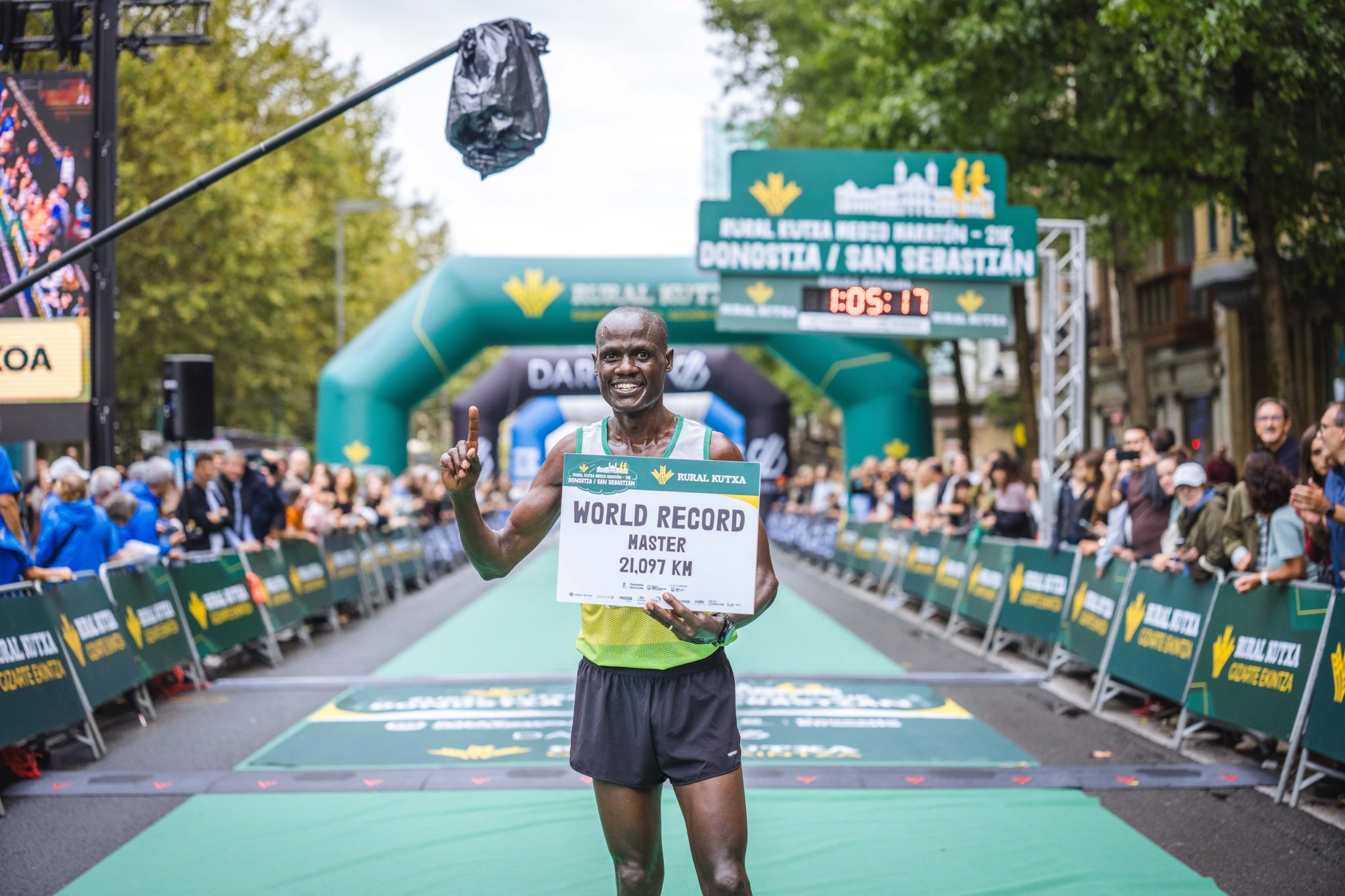 Global Racing Weekend: Ageless Mark Kiptoo Smashes Over 50s 21km Record as African Athletes Dominate the Roads
