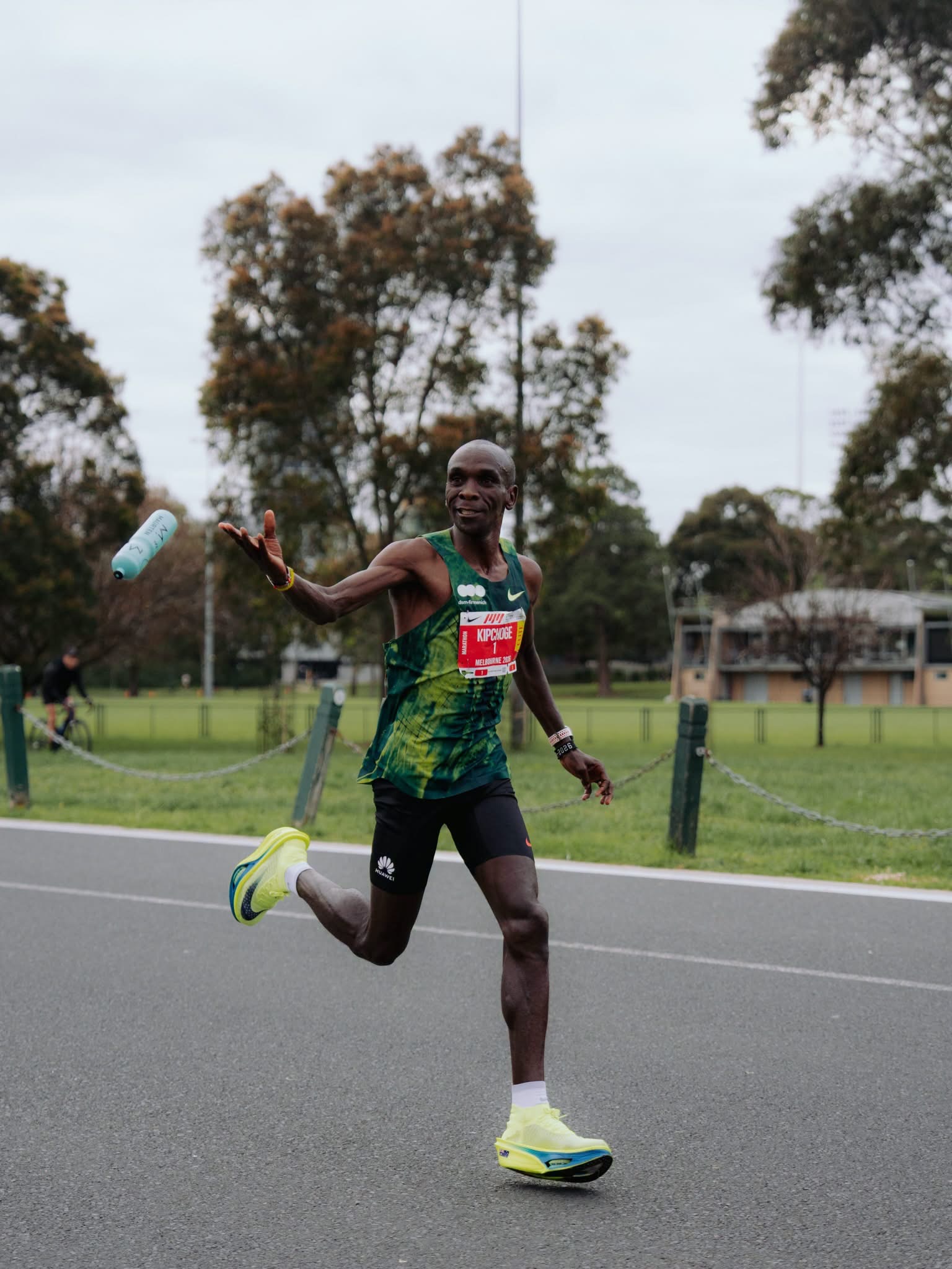Kipchoge Tosha!: President Ruto Leads National Applause as Marathon Legend Flies Kenya’s Flag High in Melbourne (Photos)