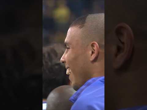 Denilson Outruns A Five-Man Turkey Chase Epic Run